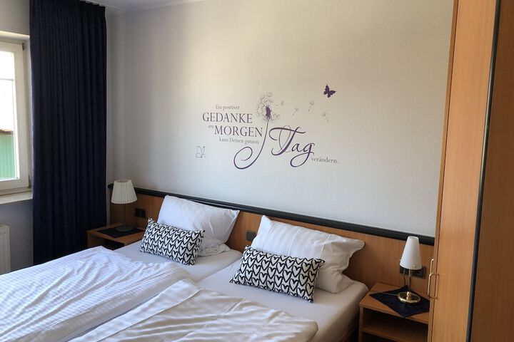 Room 3 of 31
