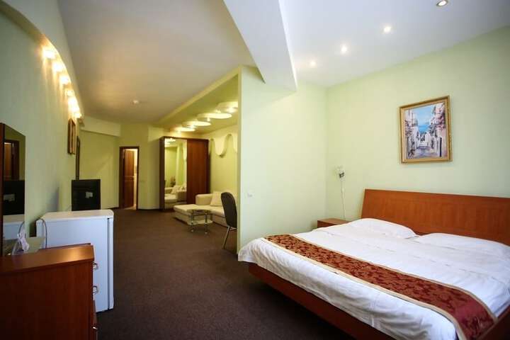 Room 22 of 26