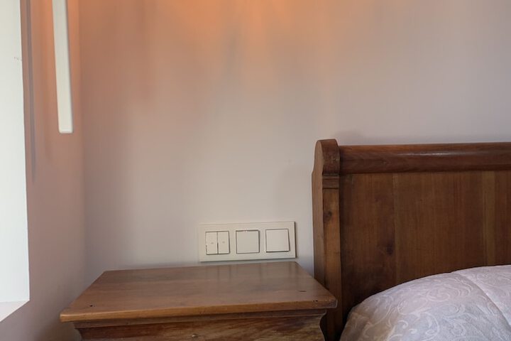 Room 33 of 112