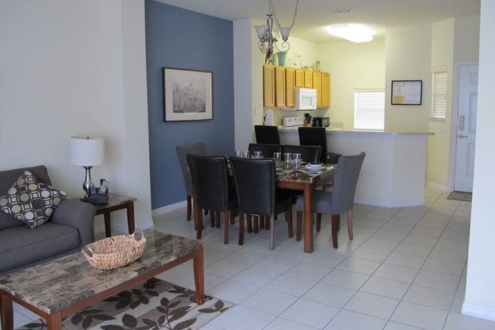 Room 15 of 38