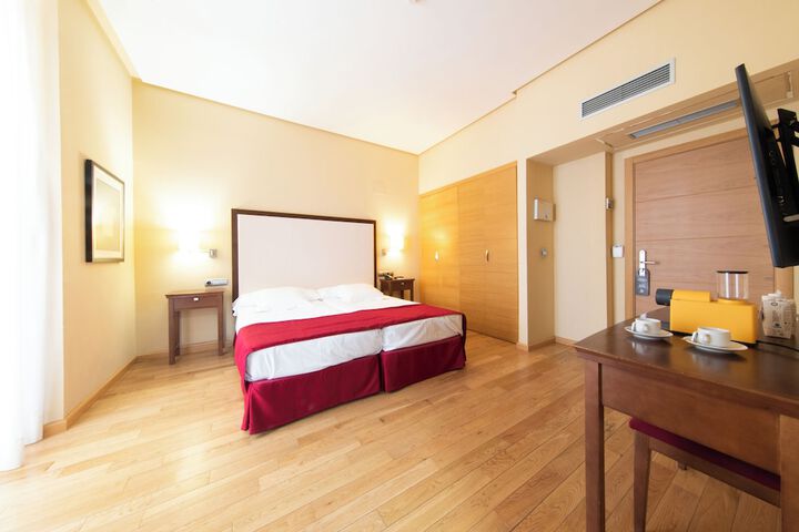 Room 30 of 105