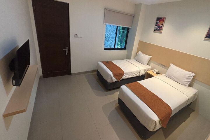 Room 54 of 85