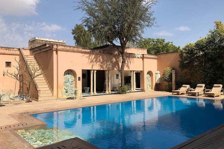 Hotel Pool