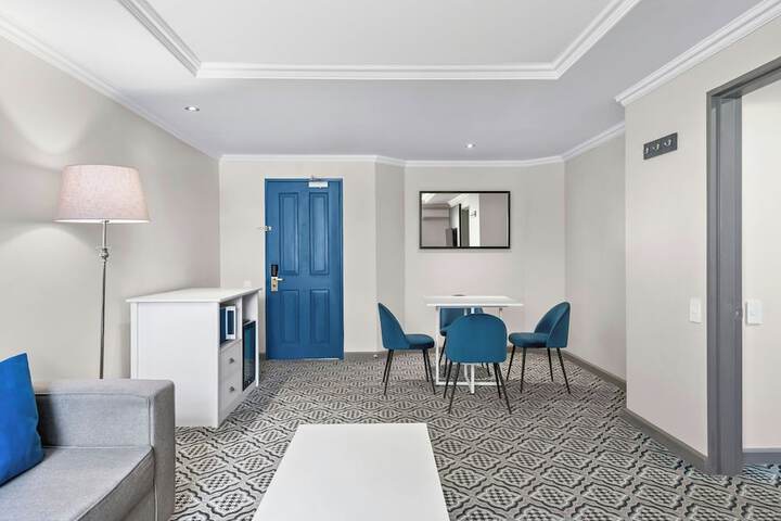 Room 26 of 127