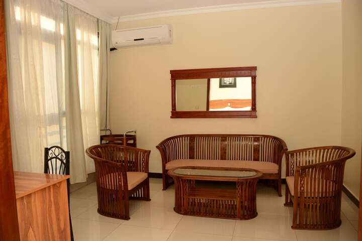 Room 10 of 39