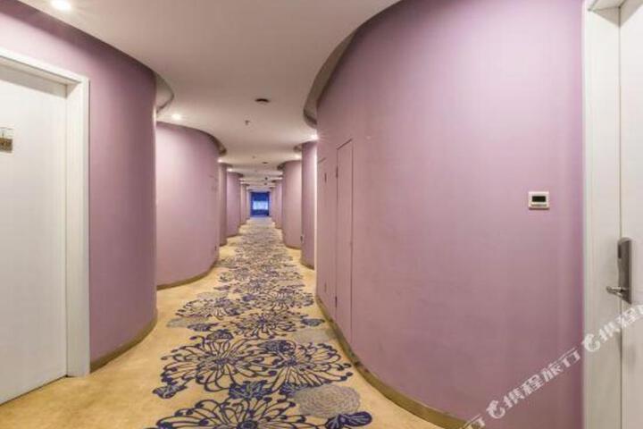 Dongfang Hotel