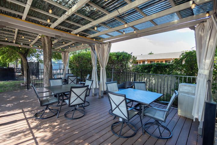 Hotel Exterior 36 of 39