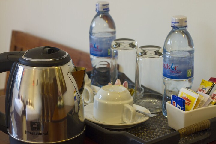 Breakfast/Coffee Service 44 of 86