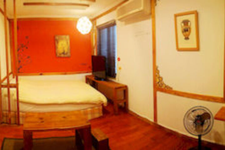 Room 66 of 107