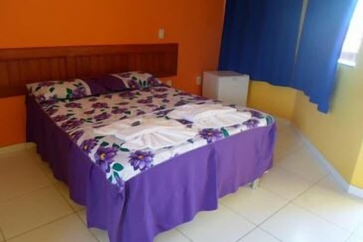 Room 2 of 38