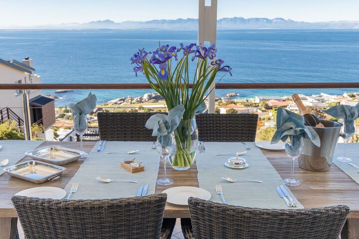 Dining Photos