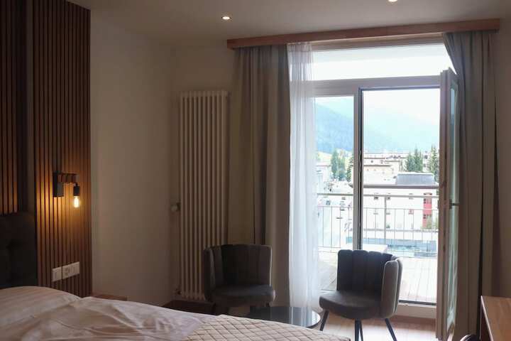 Room 28 of 57