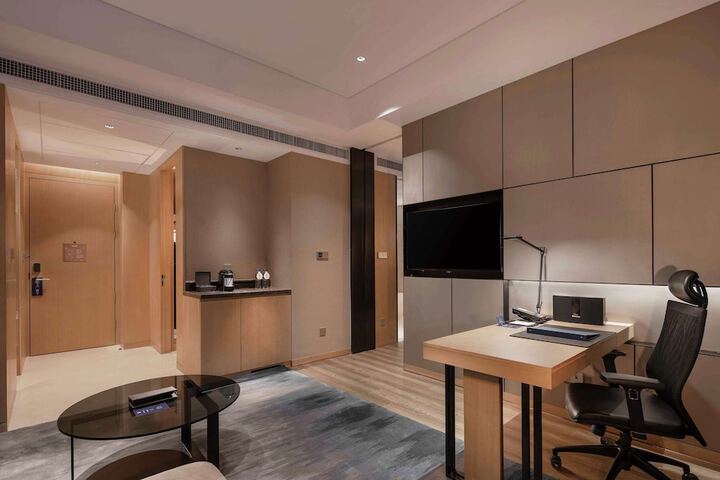 Room 19 of 61