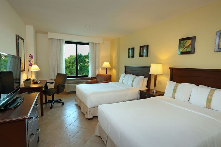 Room 5 of 75