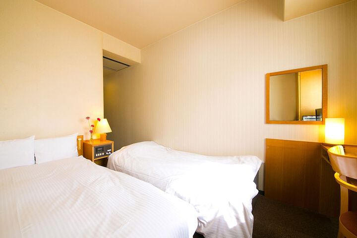 Room 19 of 44
