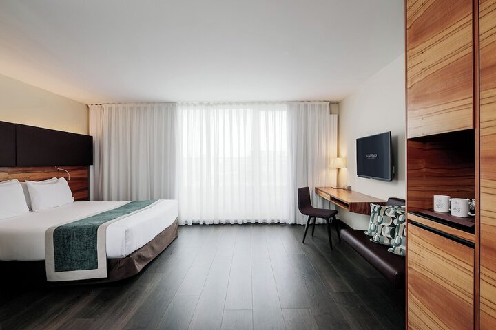 Room 27 of 50