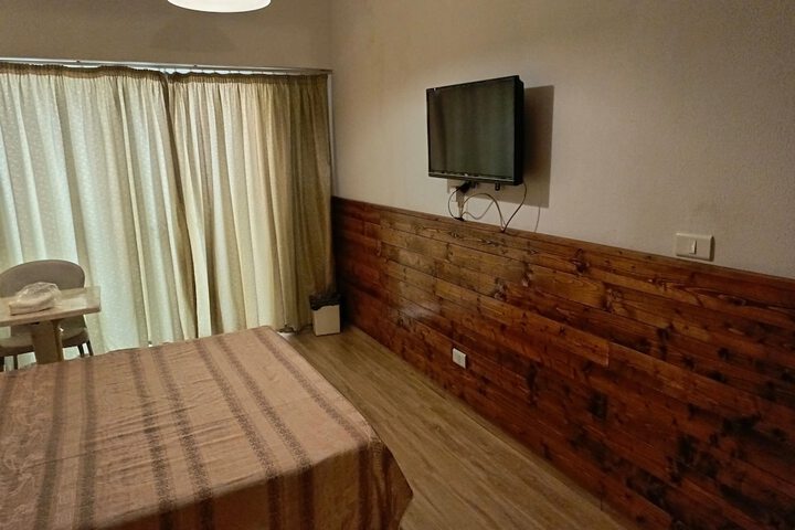 Room 12 of 30