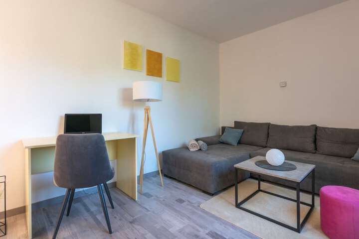 Room 14 of 41