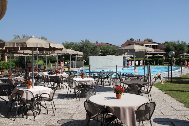 Pool Hotel