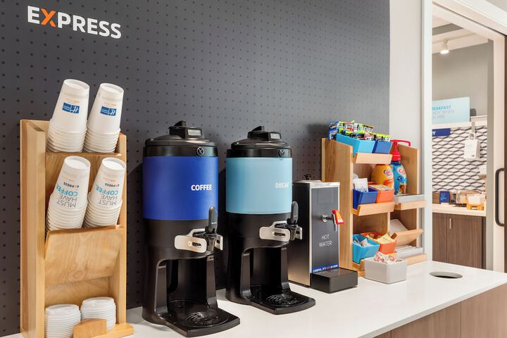 Breakfast/Coffee Service 47 of 58