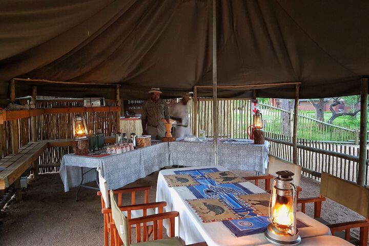 Dining 2 of 19