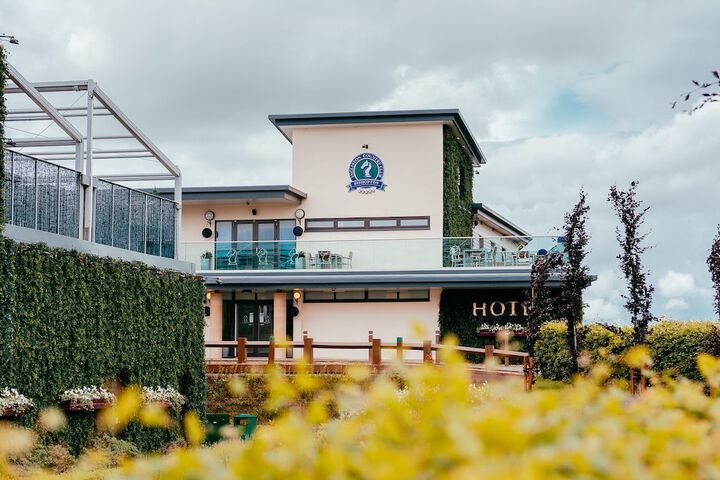 Hotel 62 of 63