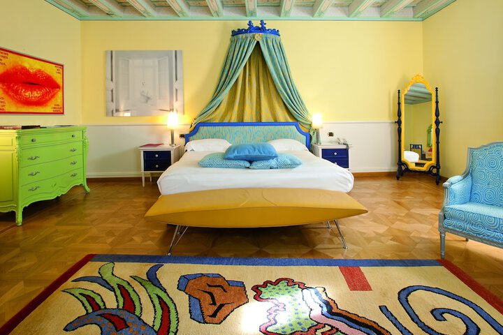 Room 29 of 115
