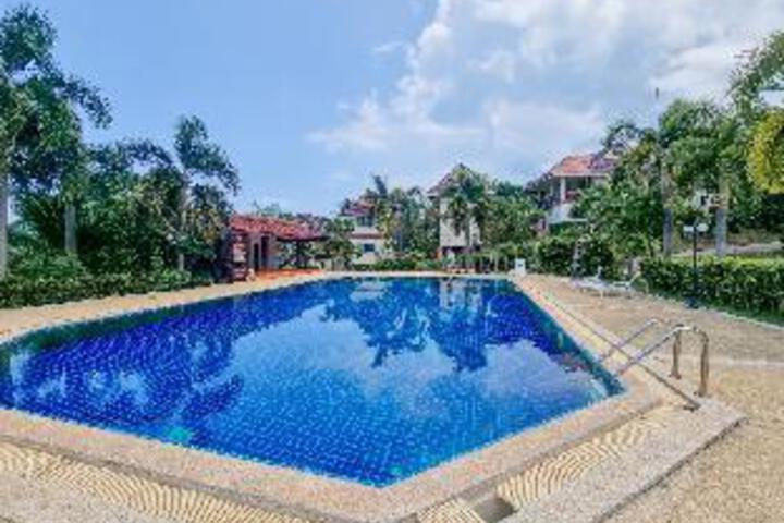 Lanta Village Resort