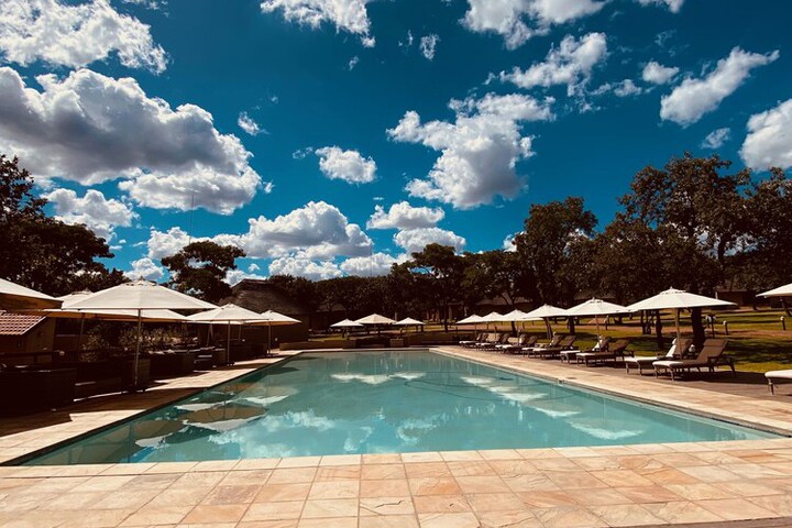 Pool 4 of 9