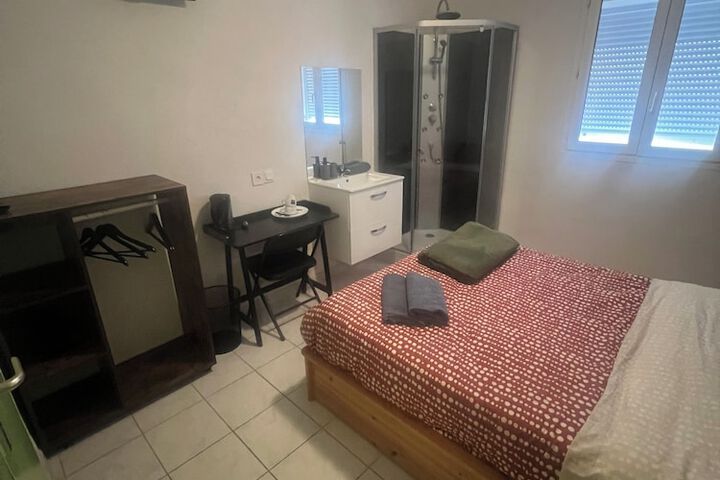 Room 44 of 51