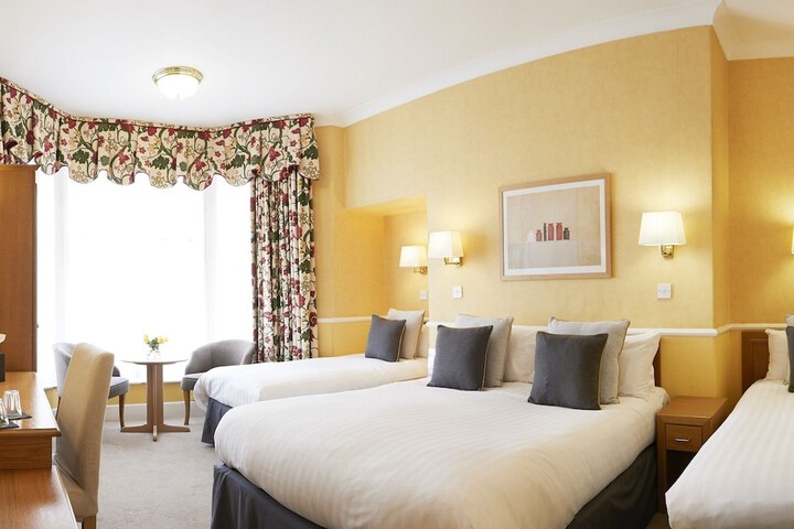 Room 3 of 22