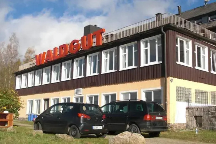 WALDGUT AM ASCHBERG
