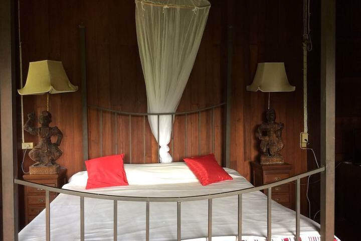 Room 8 of 71