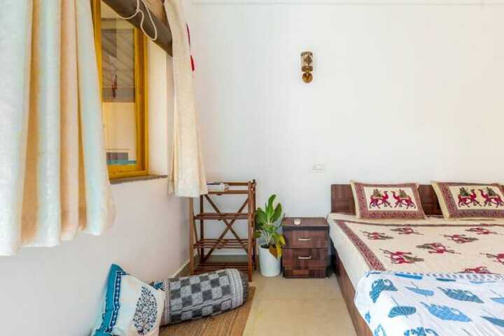 Room 5 of 20