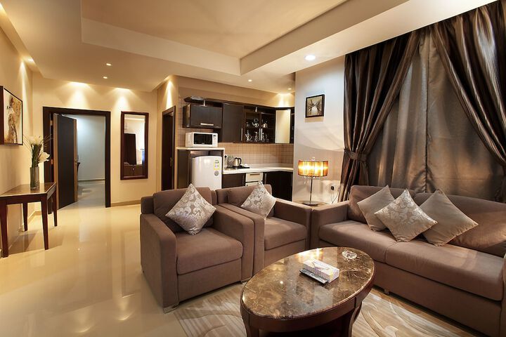 Room 19 of 33