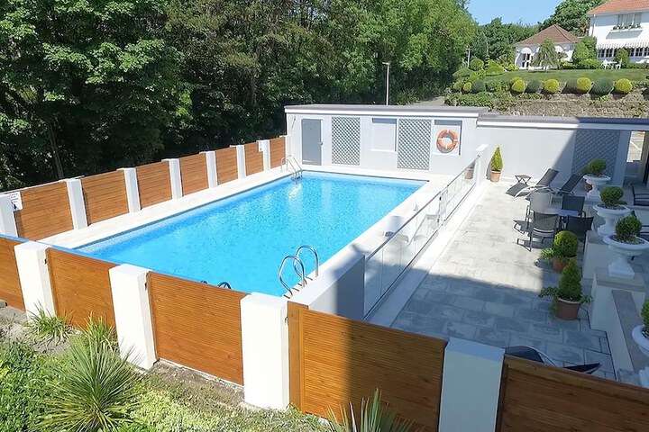 Pool 27 of 38