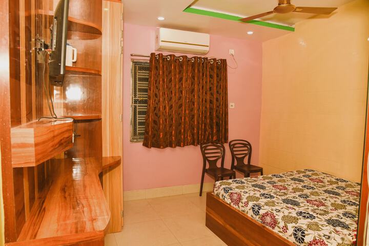 Room 35 of 54