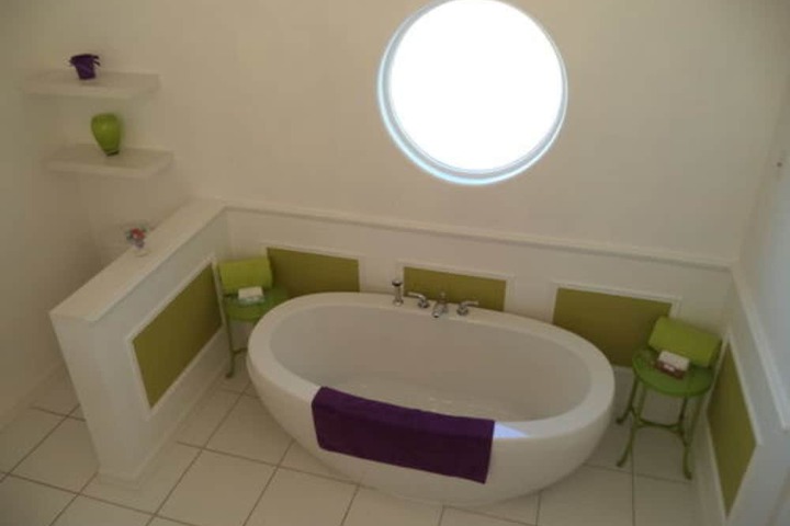 Room 15 of 24