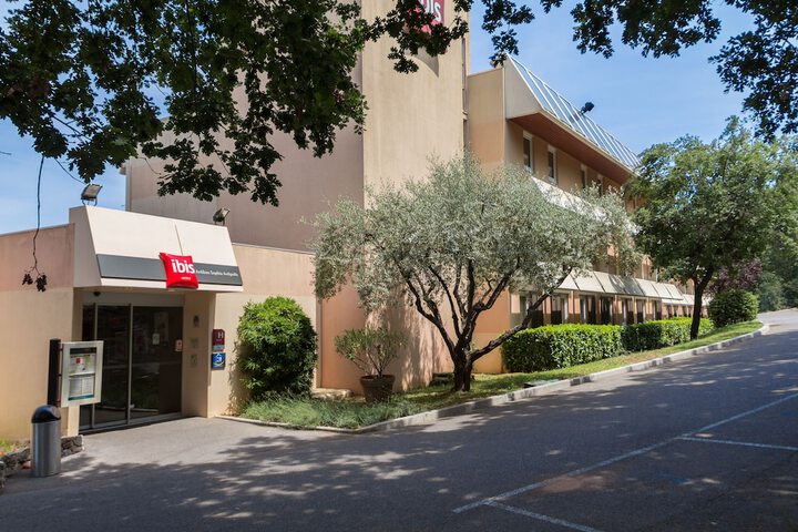 Hotel 66 of 75
