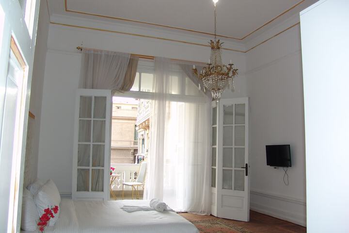 Room 16 of 25