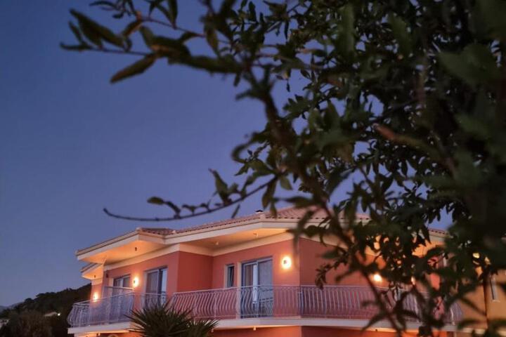 Julietta Suites