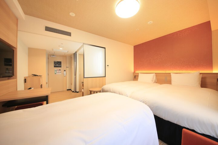 Room 12 of 43