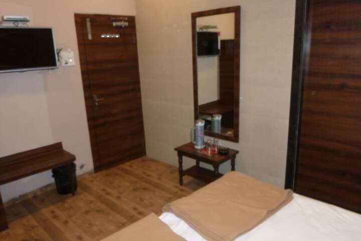 Room 20 of 48