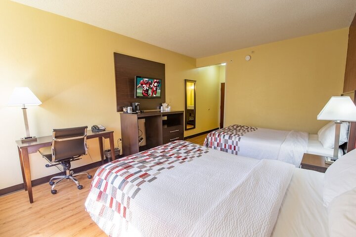 Deluxe 2 Double Beds (9 of 13)