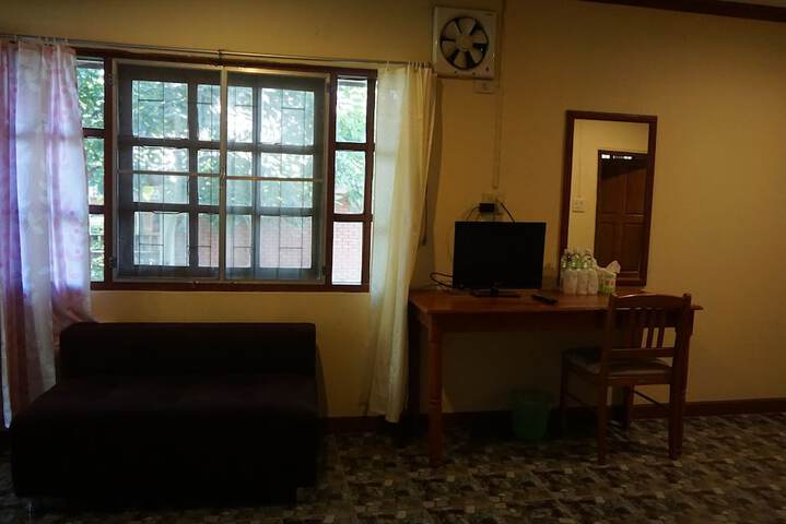 Room 53 of 56