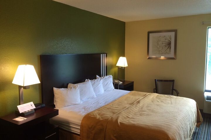 Room 16 of 51
