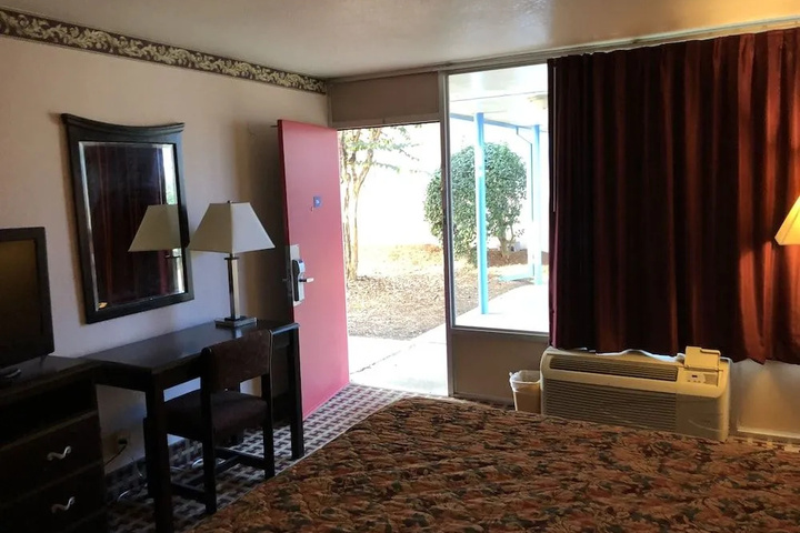Room 3 of 15