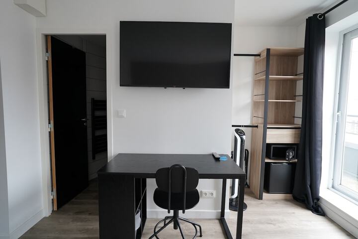 Room 19 of 64
