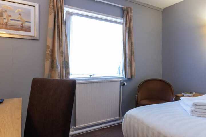 Room 4 of 26