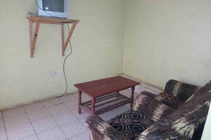 Room 5 of 13